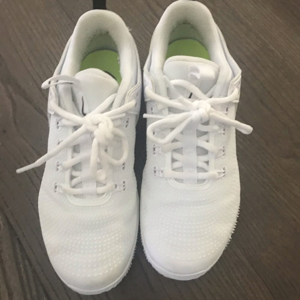 Nike Zoom Hyperace 2 athletic shoes, size 7